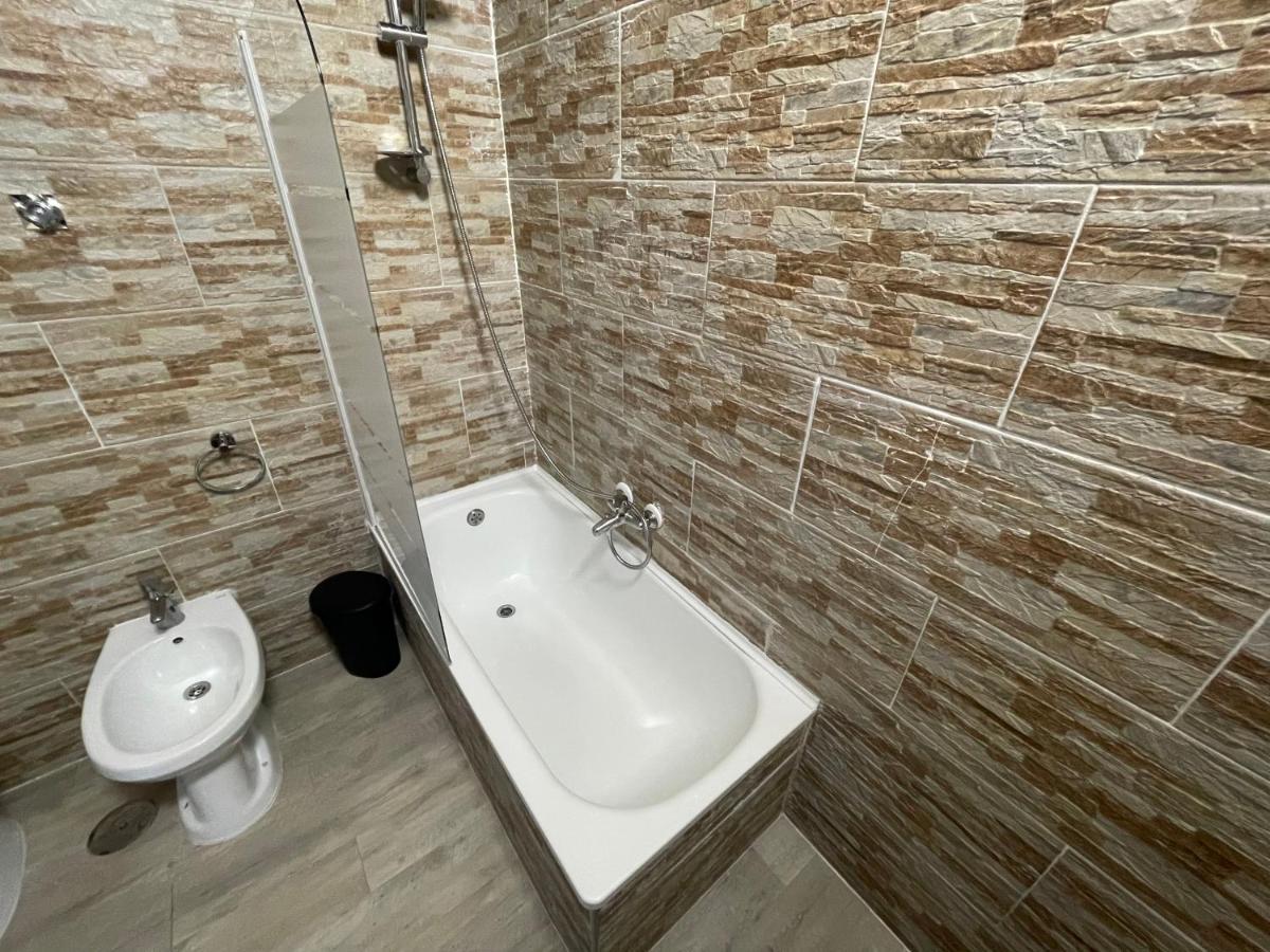 Plan B Apartment Napoli Bagian luar foto