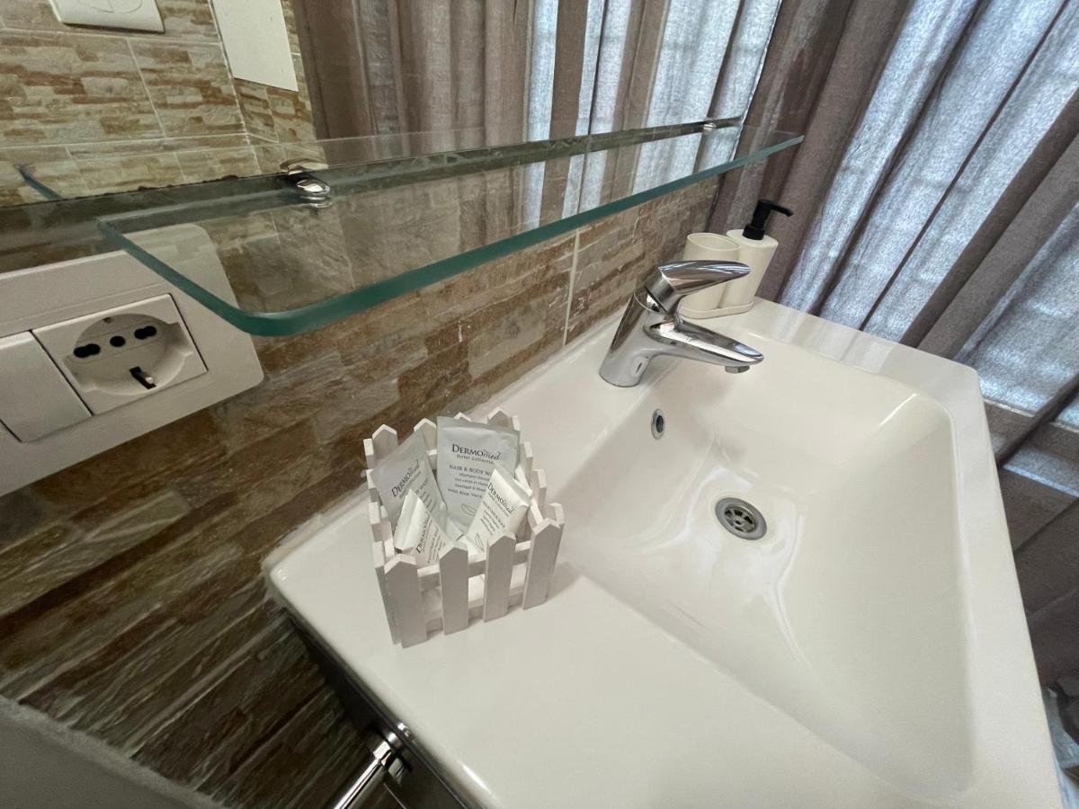 Plan B Apartment Napoli Bagian luar foto