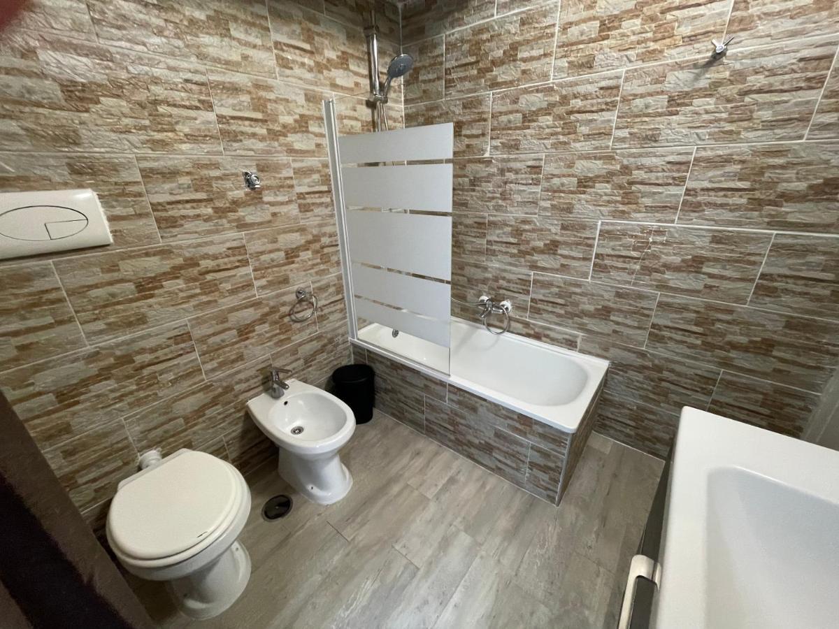 Plan B Apartment Napoli Bagian luar foto