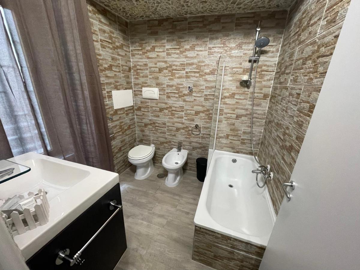 Plan B Apartment Napoli Bagian luar foto